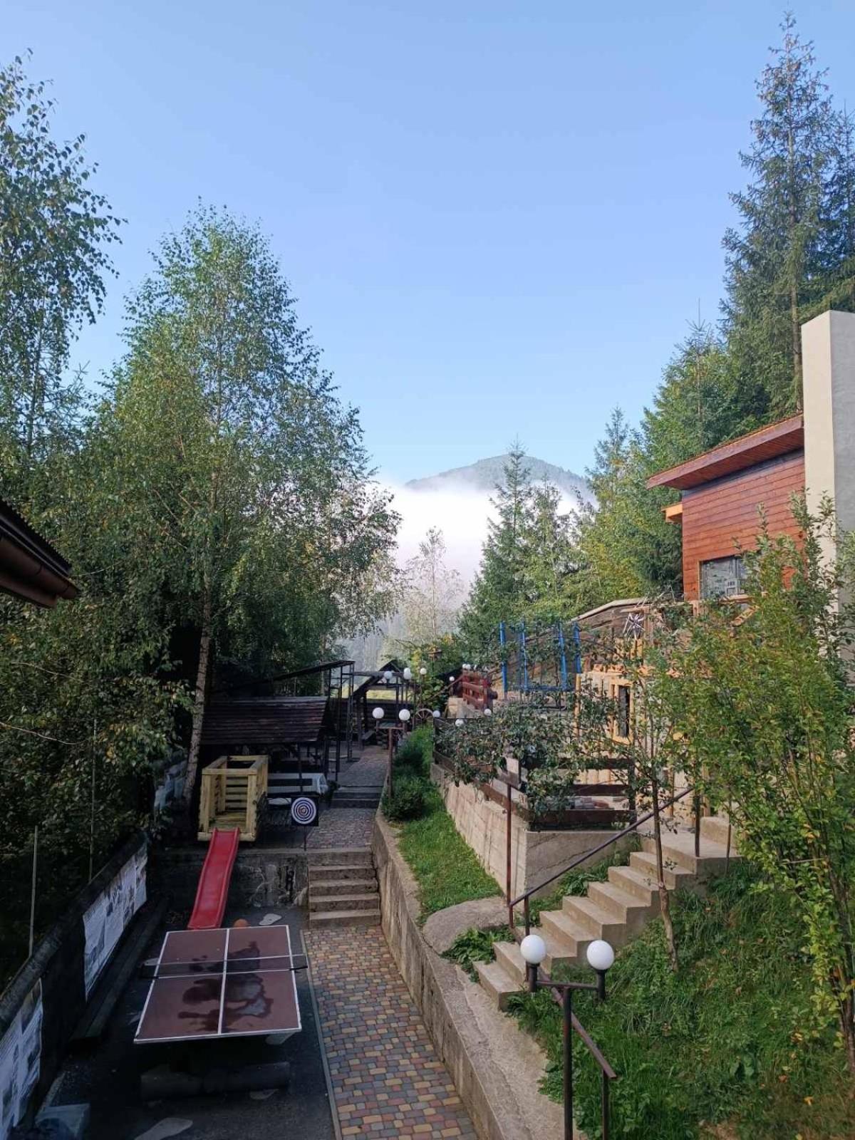 Садиба Бункер Чан Mizhhirya  Exterior photo